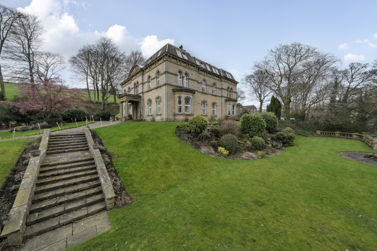 Penthouse, Broadfold Hall, Luddenden, photo 16
