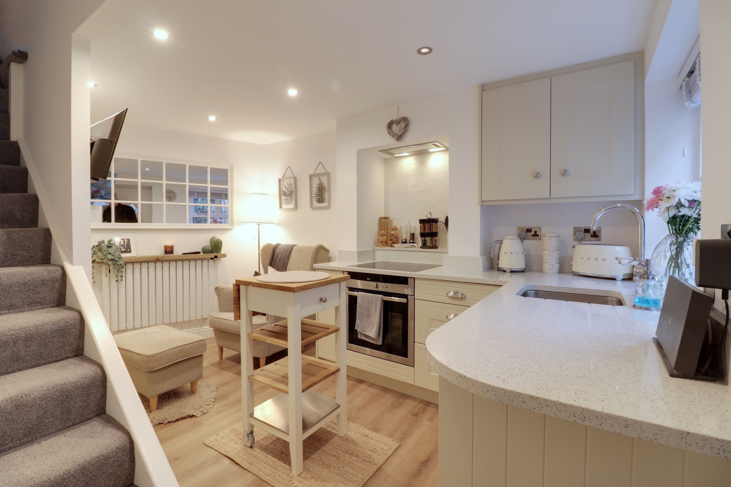 Rear of 7 New Market, Otley, LS21 3AE, photo 2