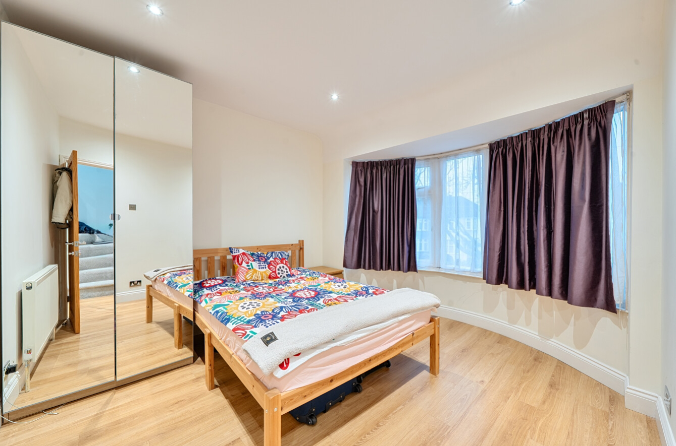 Brocks Drive, Cheam, Sutton, Surrey, SM3, photo 9