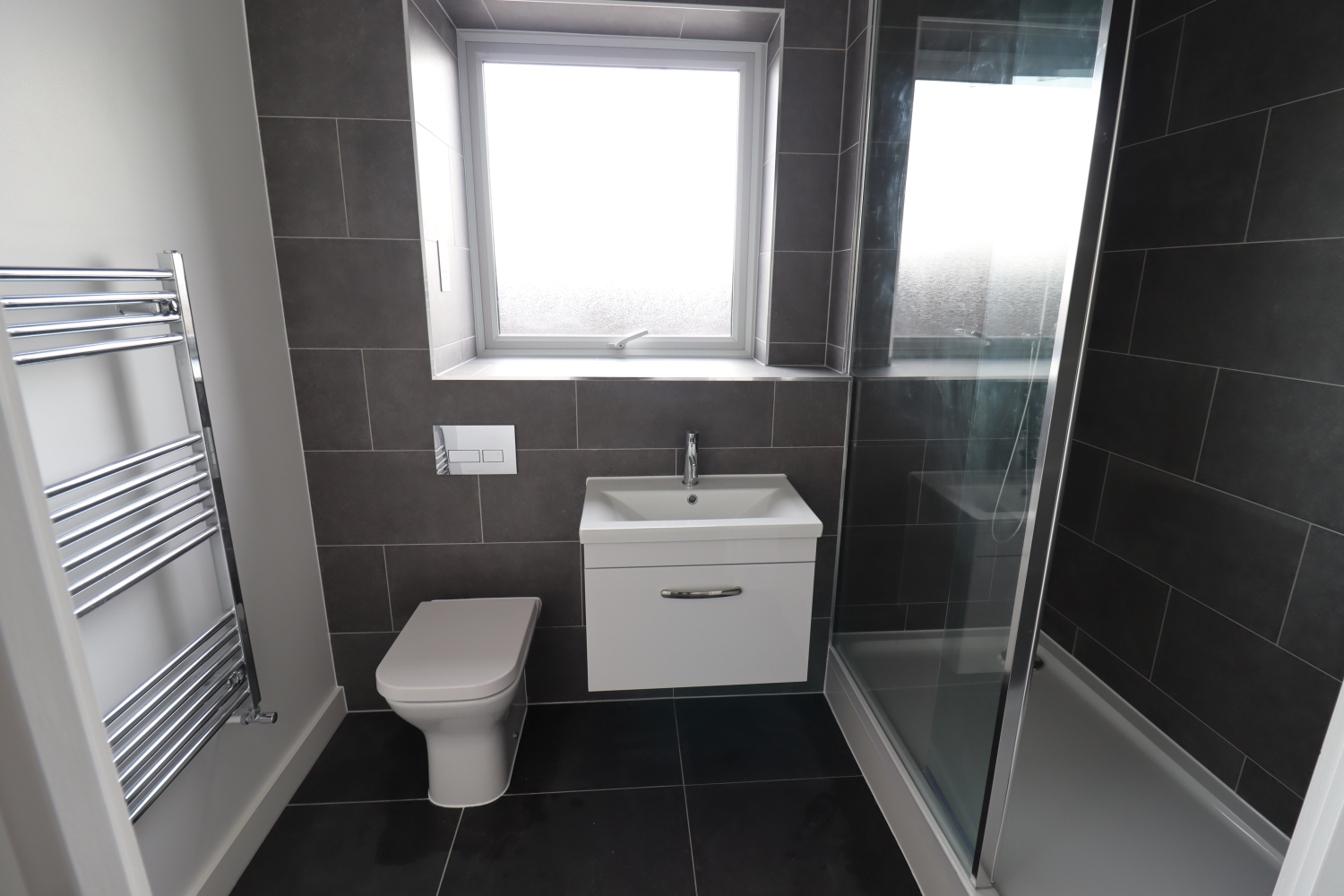 Flat 3 Waterfall Cottage, Waterfall Road, Colliers Wood SW19 2AG, photo 4
