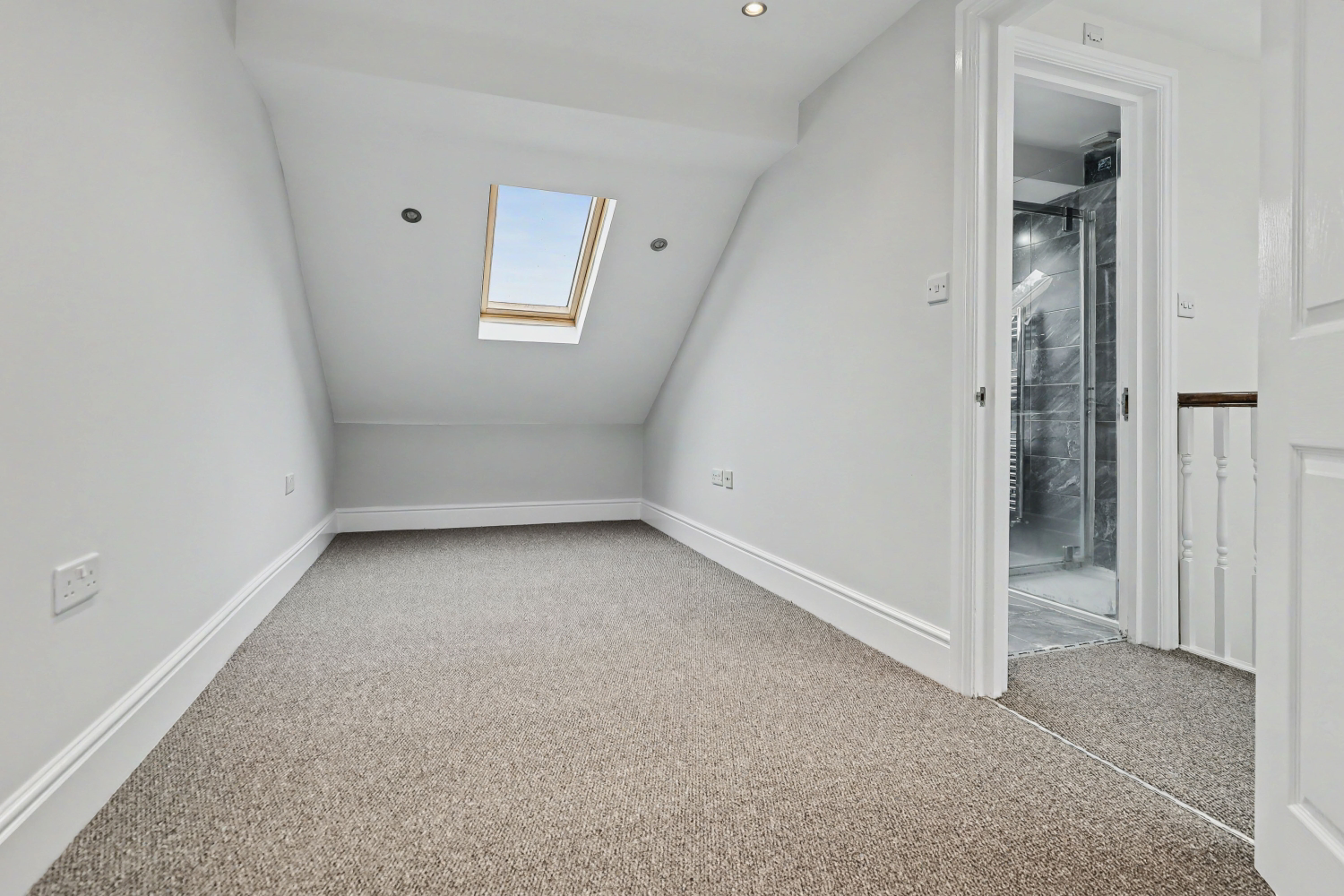 St. James Road, London, E15, photo 13