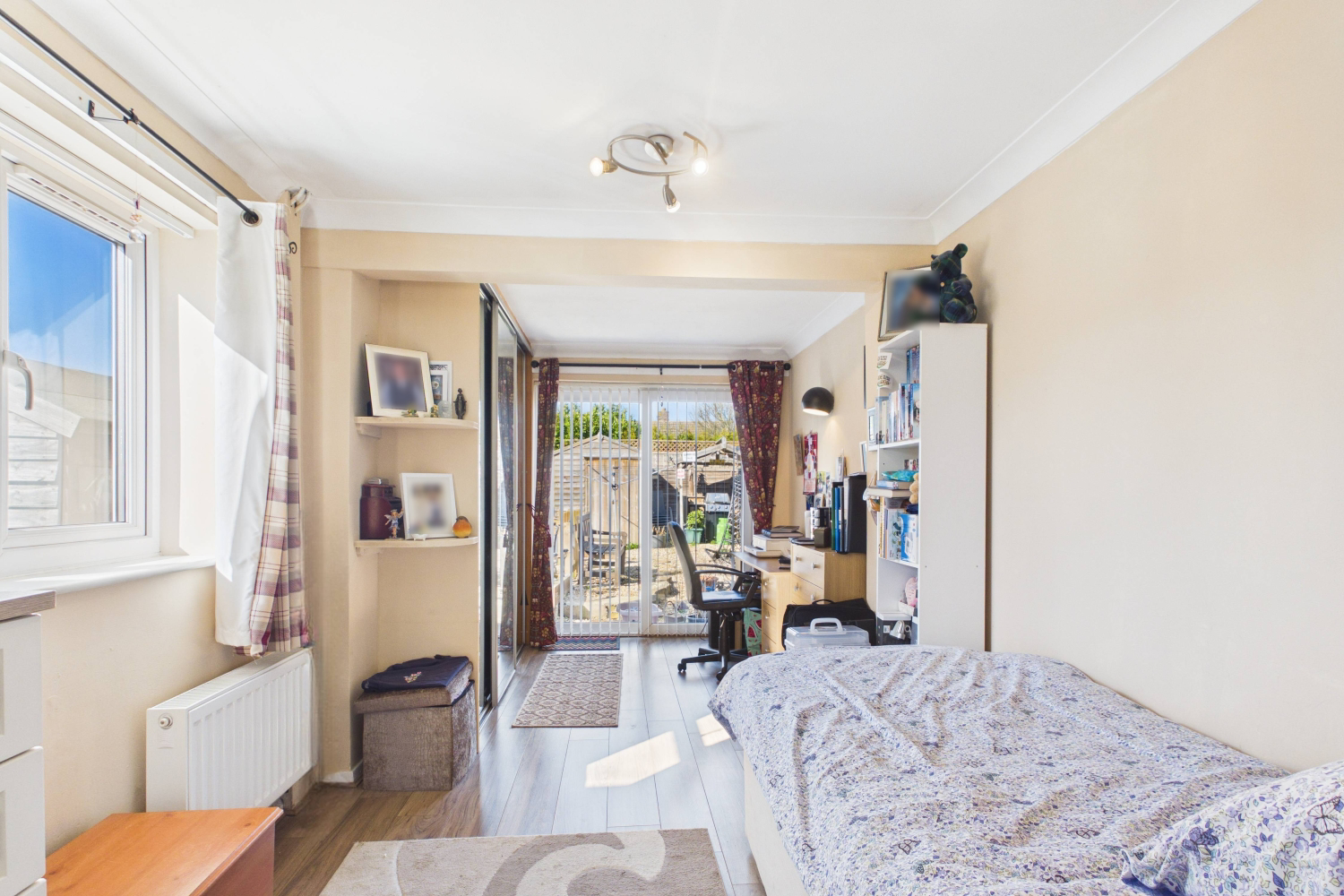 EweMove Spalding - Chaucers Way - Bedroom