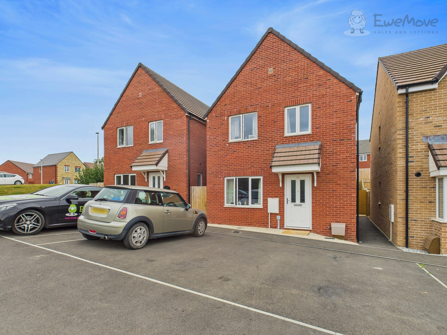 CATKINS CLOSE, SOUTH MOLTON, Devon, EX36