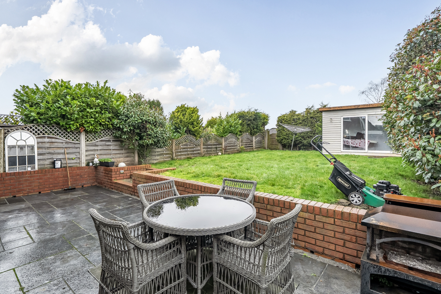 Elmfield Road, Castle Bromwich. BIRMINGHAM, B36 0HN, photo 14