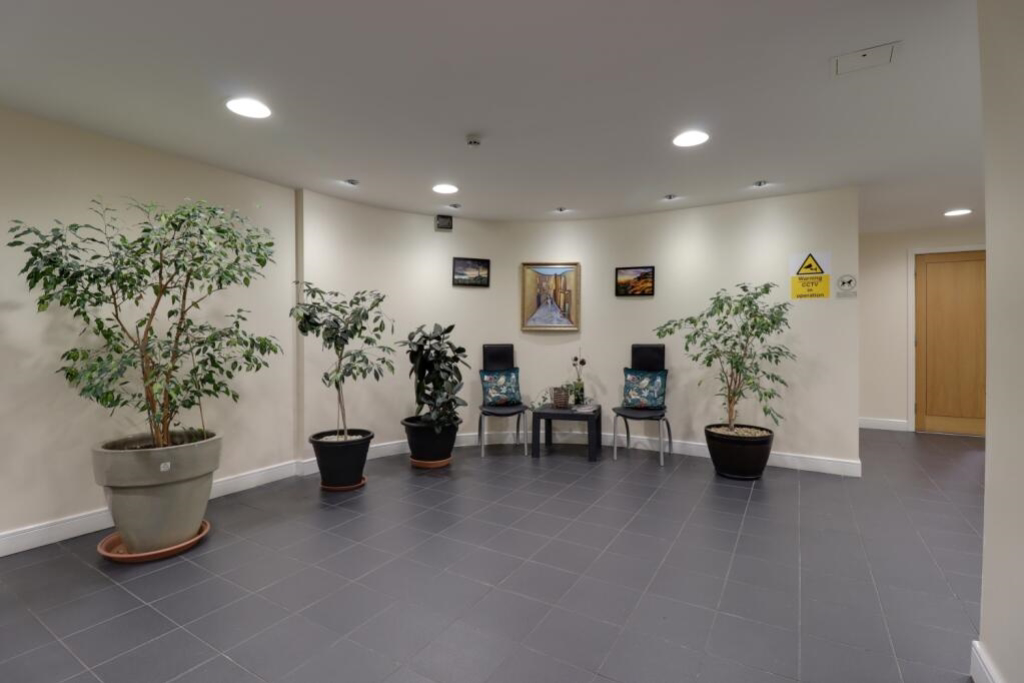 Esplanade House Esplanade, Porthcawl, Mid Glamorgan, CF36, photo 12