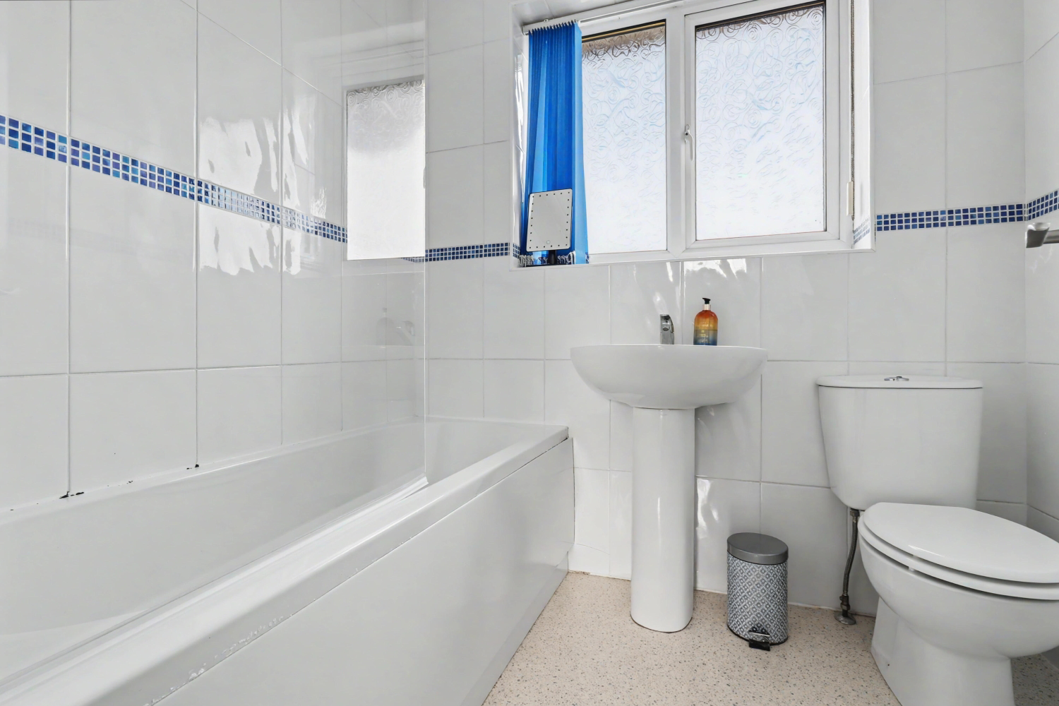 Manor Garth, Walton, Wakefield, West Yorkshire, WF2, photo 15