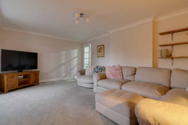 Hartley Court, Liversedge, West Yorkshire, WF15, photo 5