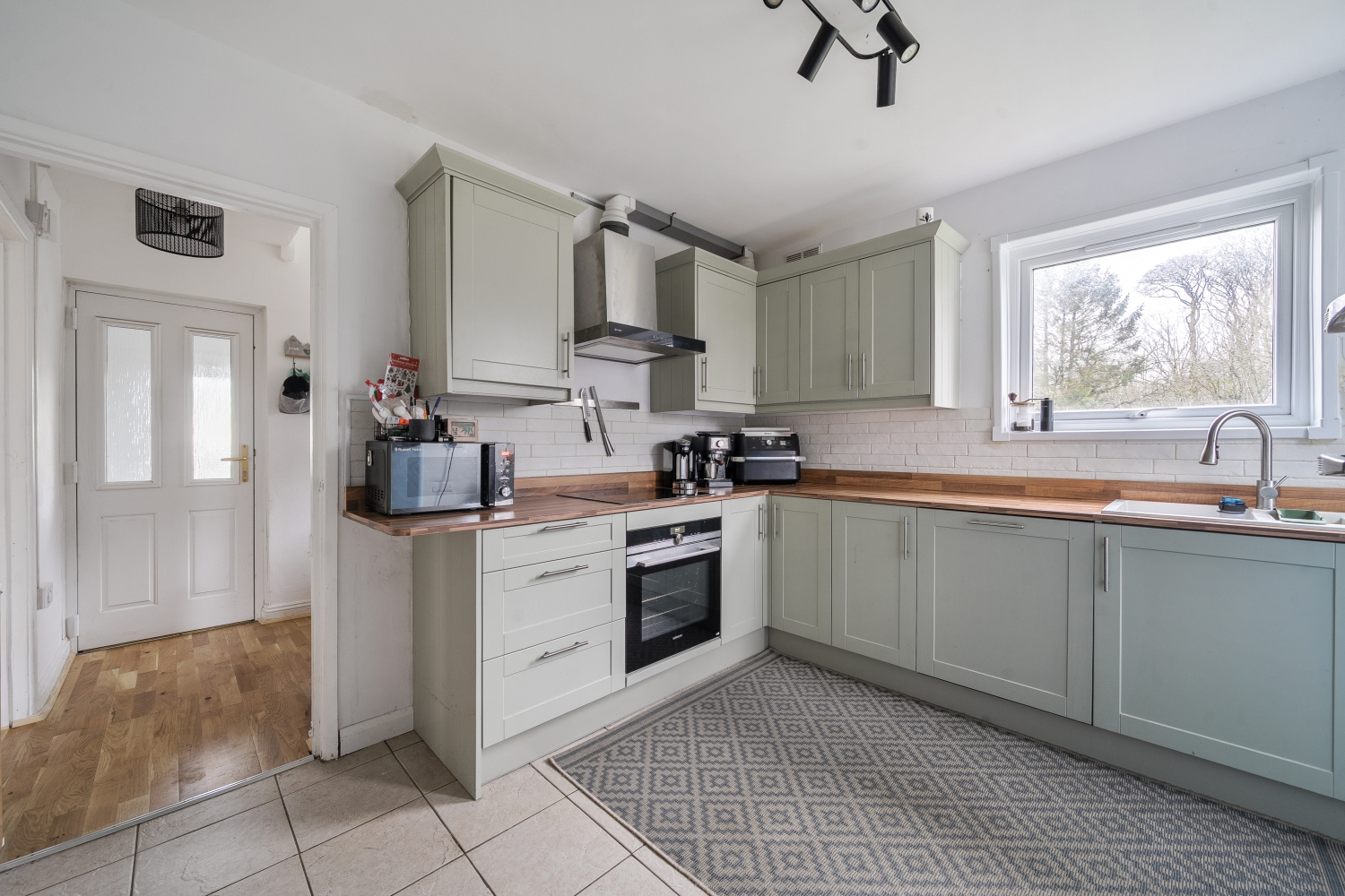 Crosspark Crescent, Shirwell, Barnstaple, Devon, EX31, photo 2