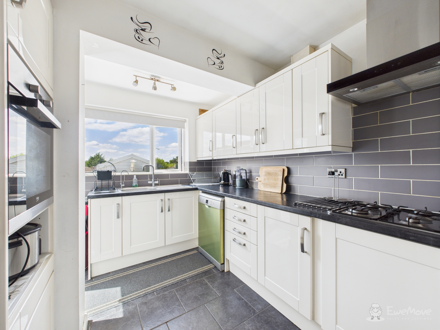 Kitchen- Mark Stephens EweMove Newmarket and Soham 