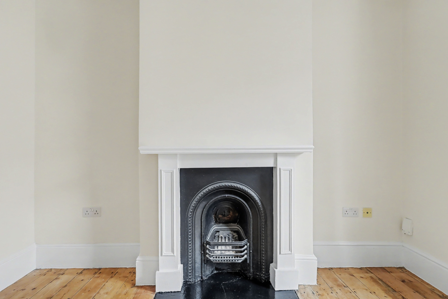 St. James Road, London, E15, photo 5
