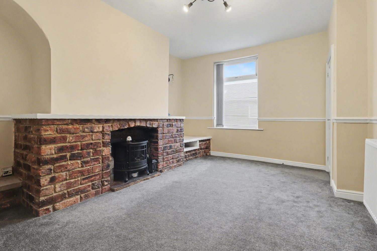 Chickenley Lane, Dewsbury, West Yorkshire, WF12, photo 2