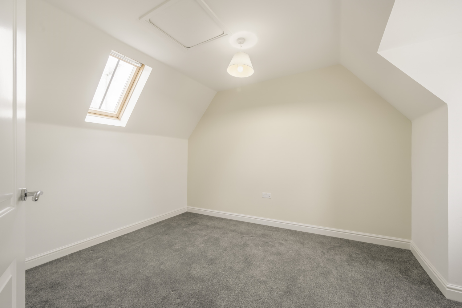 Ormand Close, Cirencester, Gloucestershire, GL7, photo 12