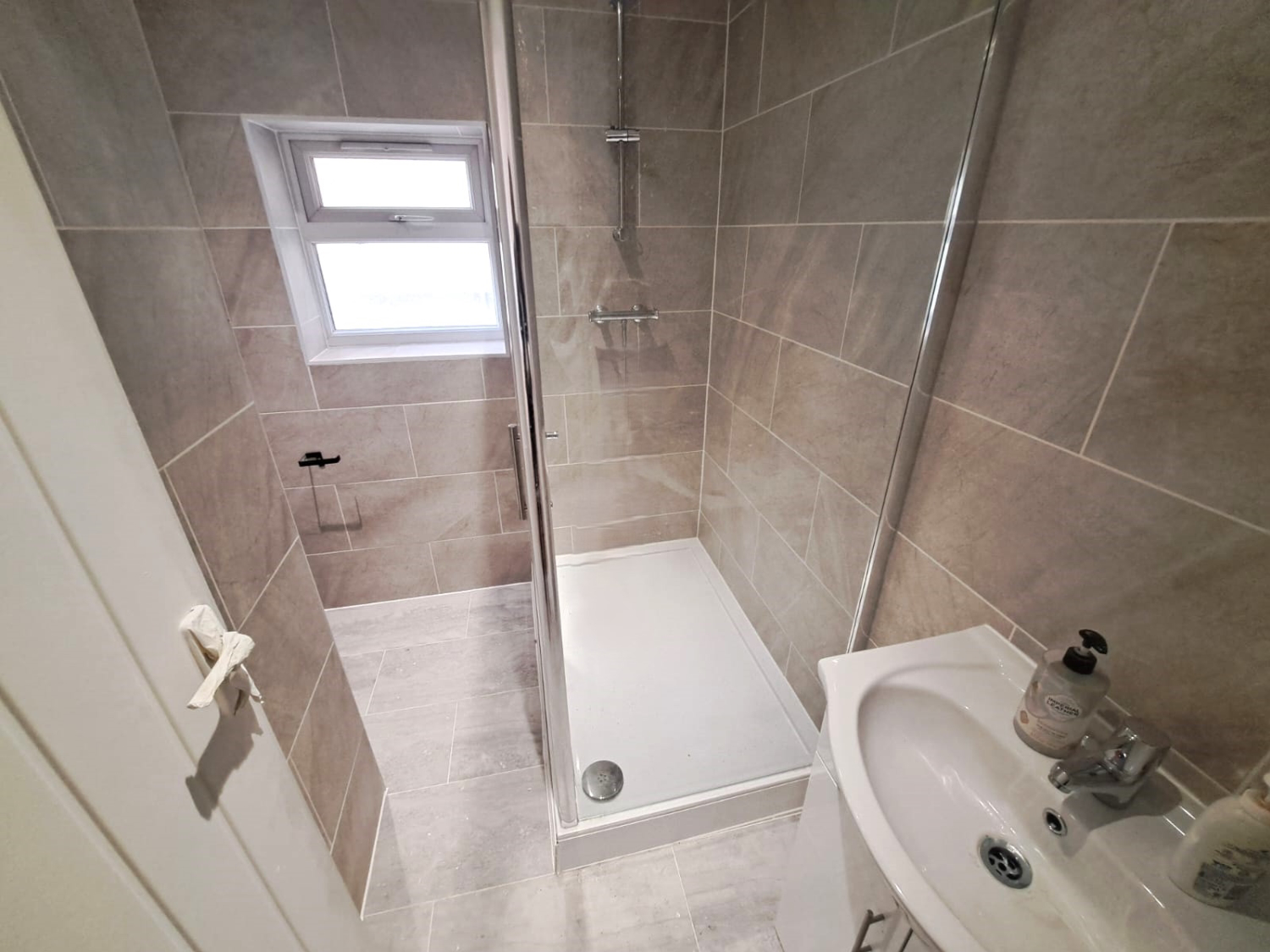 Woodcroft Crescent, Uxbridge, UB10 9JD, photo 3