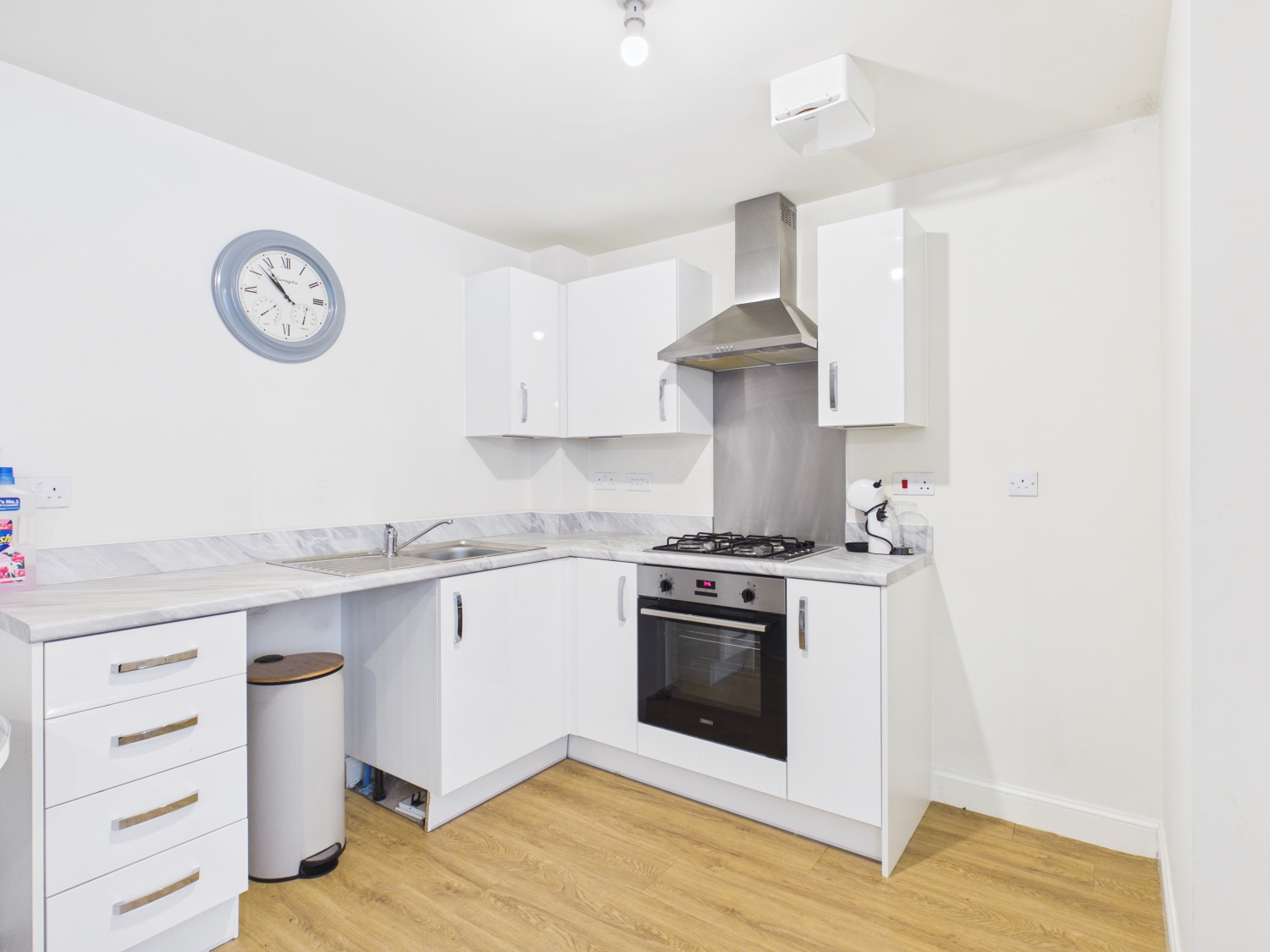 Atherton Court Mottram, Hyde, SK146AQ, photo 2