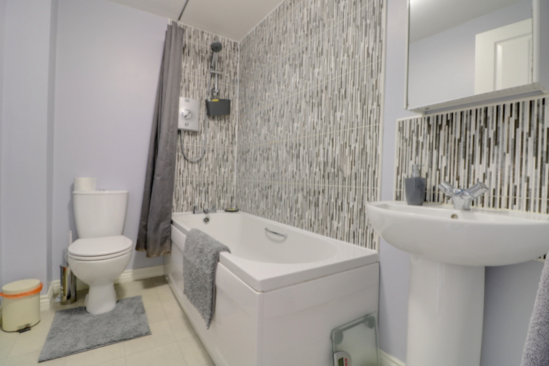 Newhall Gardens, Bradford, West Yorkshire, BD5, photo 5