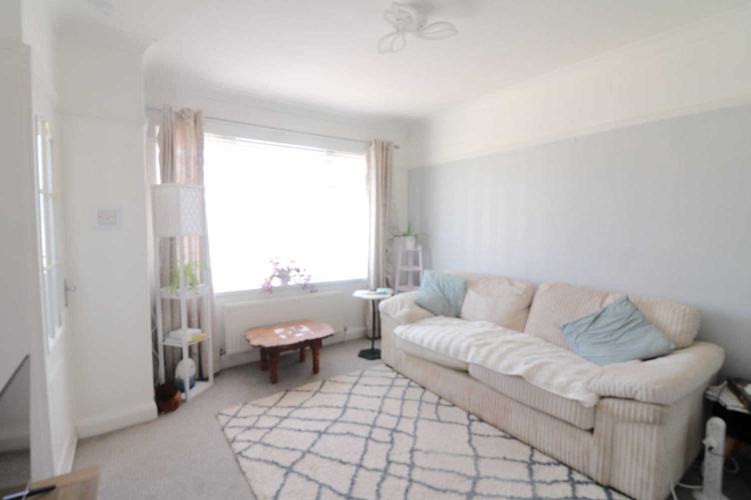 121 MANOR ROAD, HULL