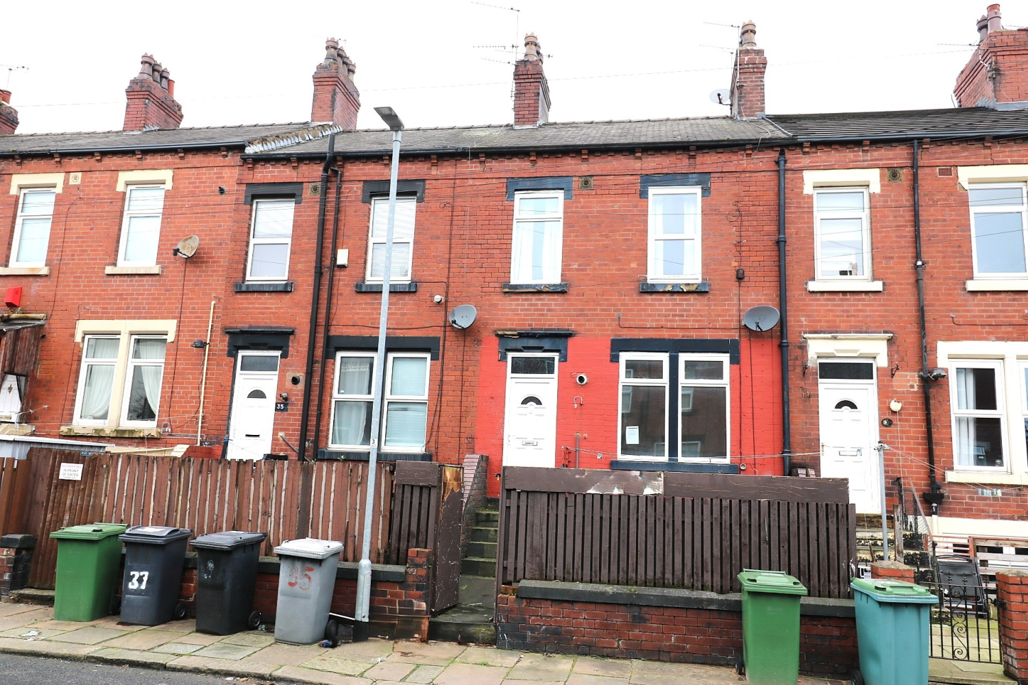 37 Longroyd Place, Leeds