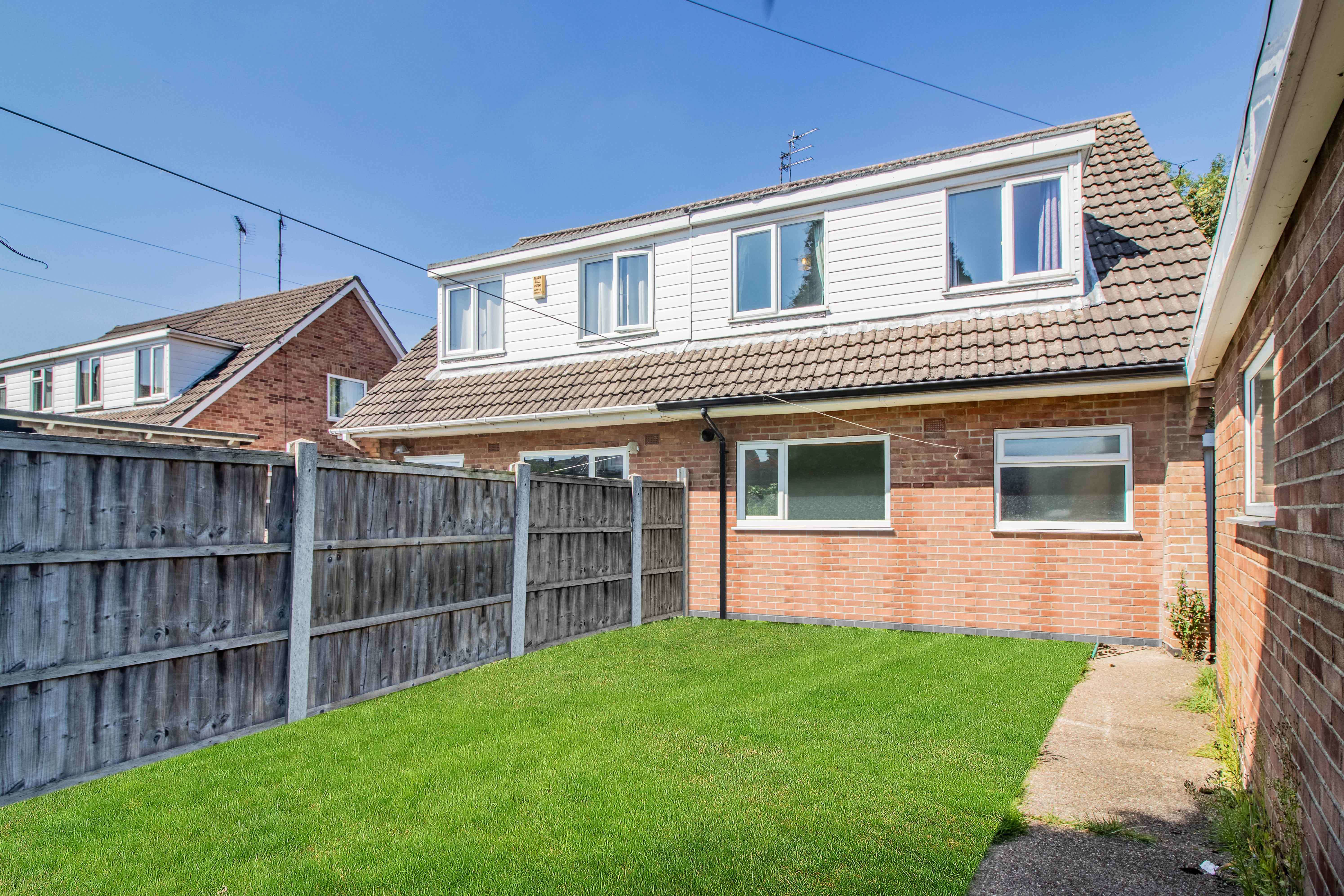 Warkton Close