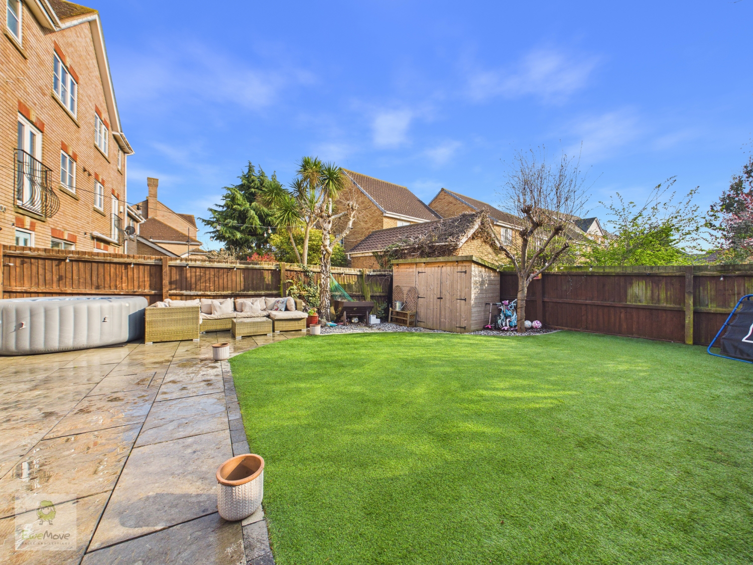 Willowherb Close, St. Marys Island, Chatham, Kent, ME4, photo 22