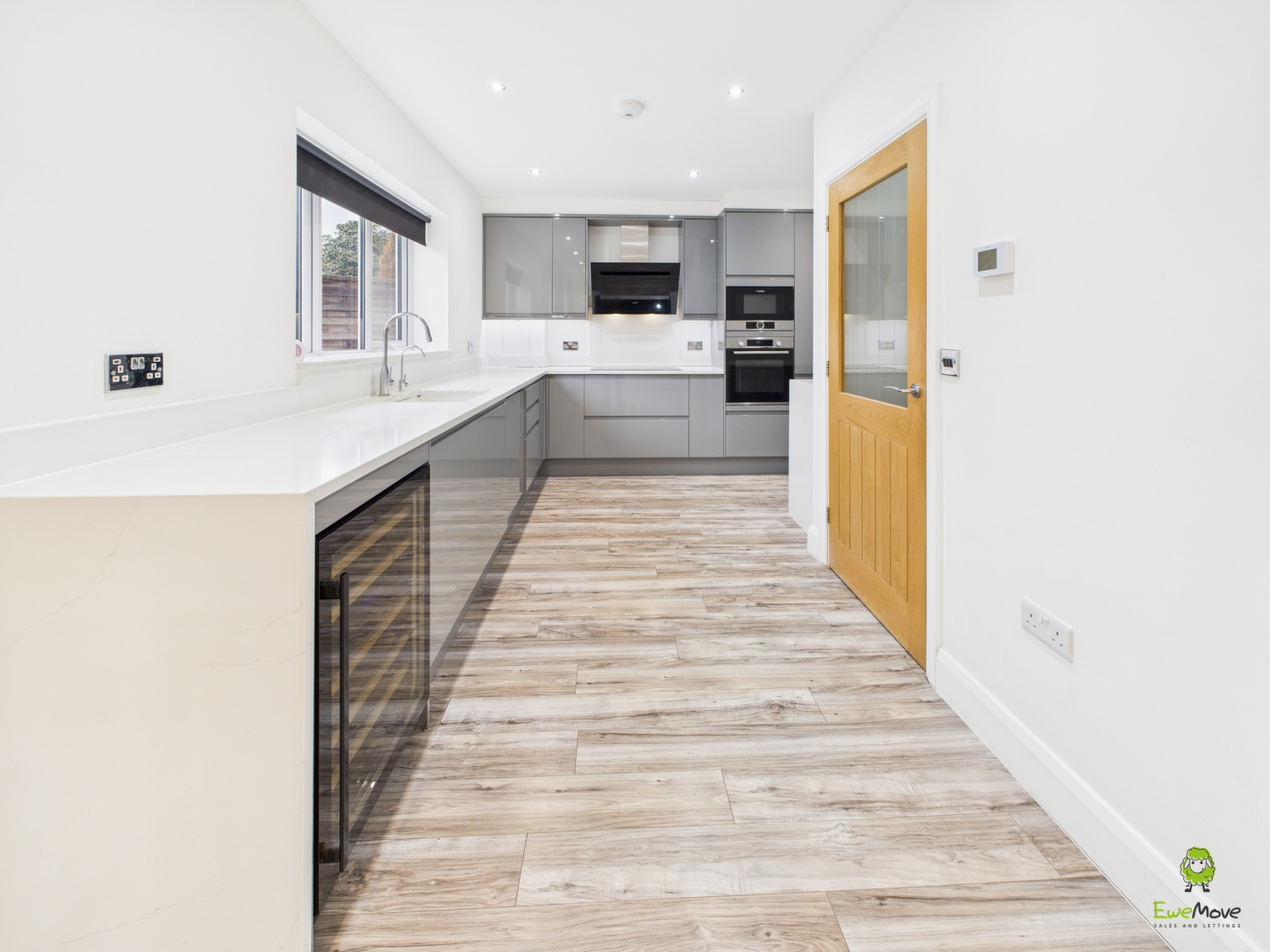Long Lane, Bexleyheath, Kent, DA7, photo 4