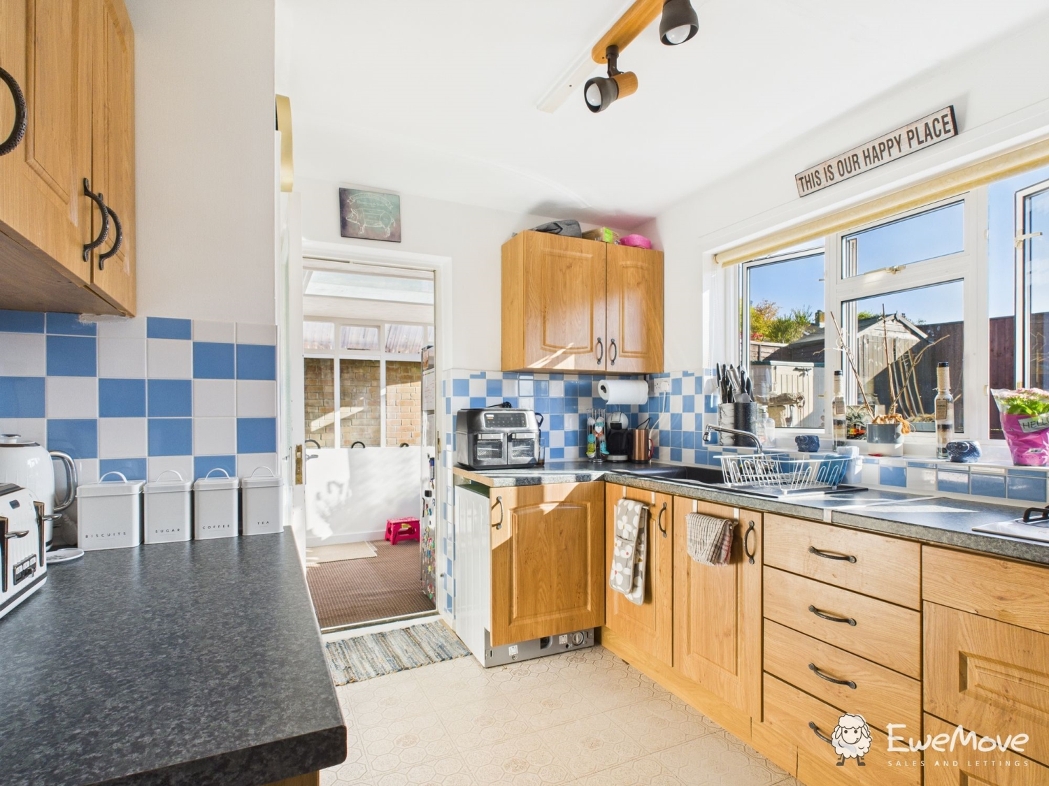 Mitchells Close, Woodfalls, Salisbury, Wiltshire, SP5, photo 13