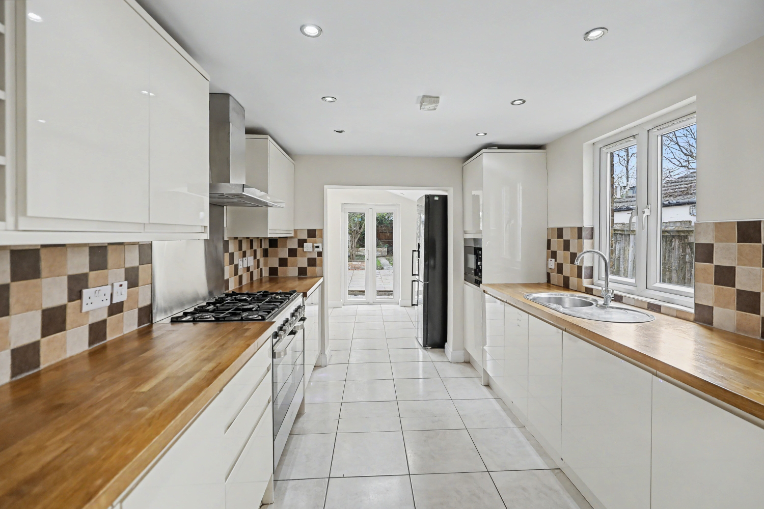 St. James Road, London, E15, photo 6