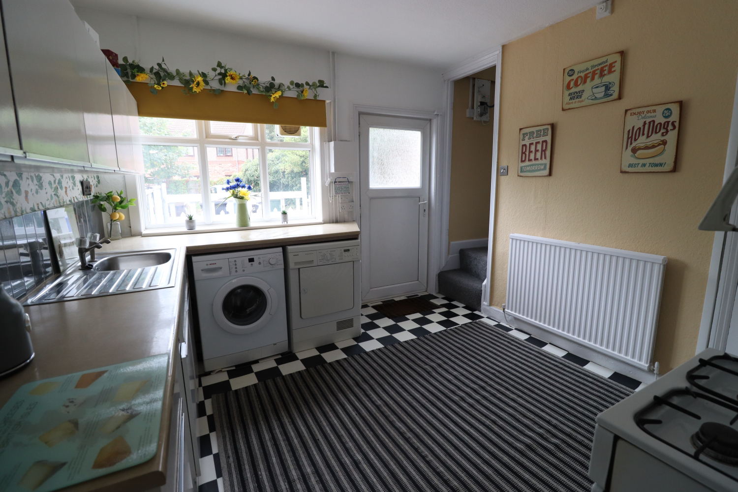 20 Daisy Bank, Hyde, SK14 5DP, photo 3