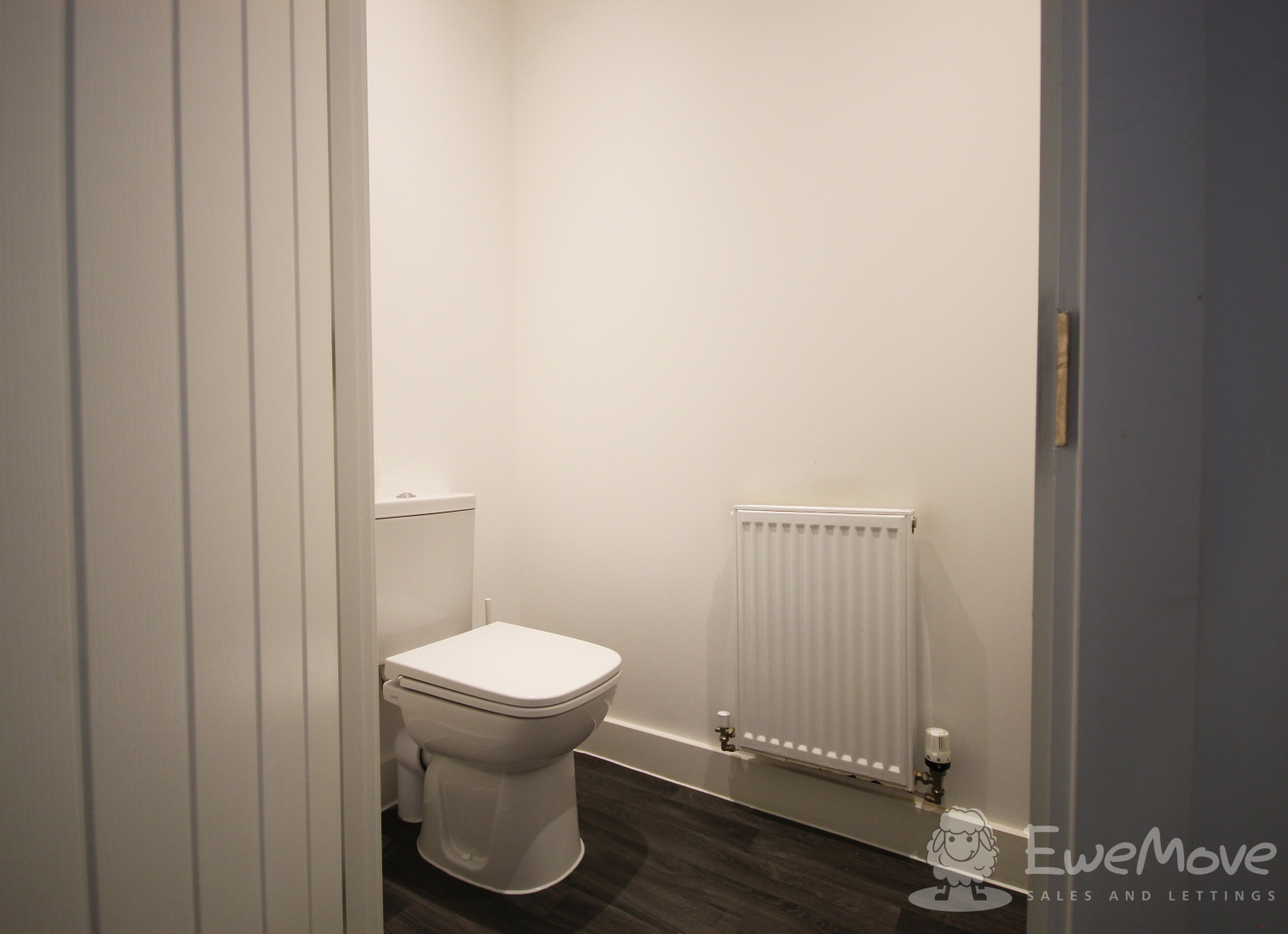 Cherry Hinton Close, Ebbsfleet Valley, Kent, DA10, photo 13