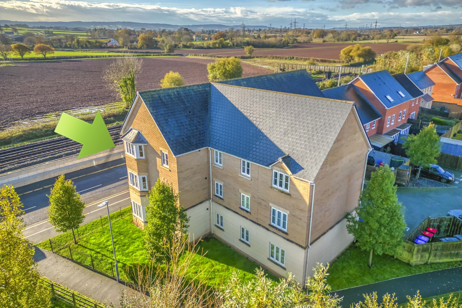 98 Mill House Road, Norton Fitzwarren, Taunton