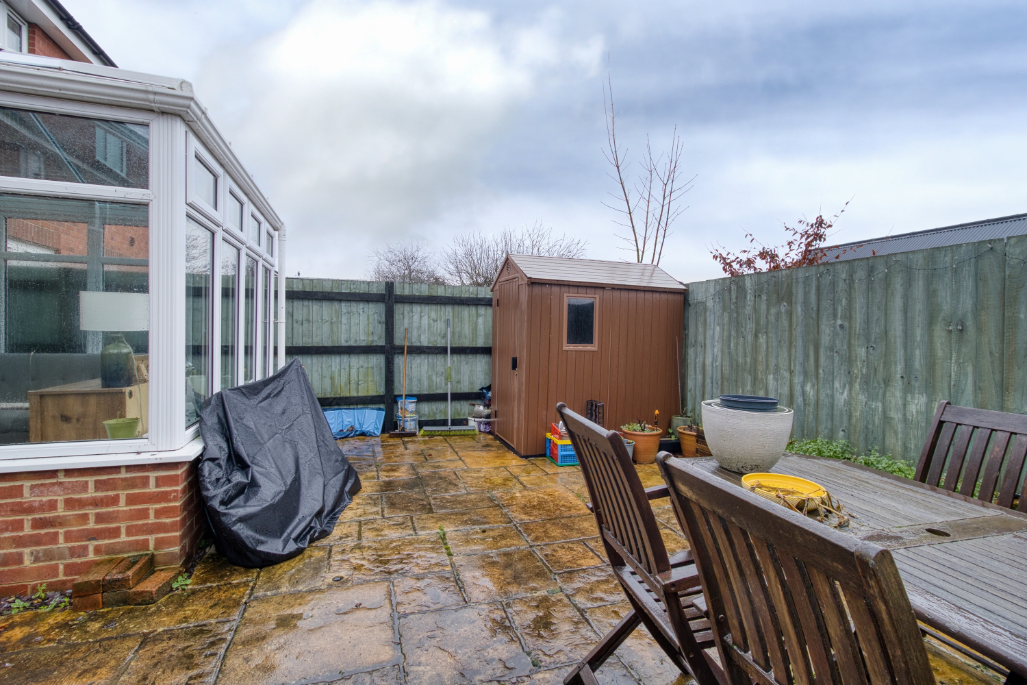 Garden - EweMove Swindon South