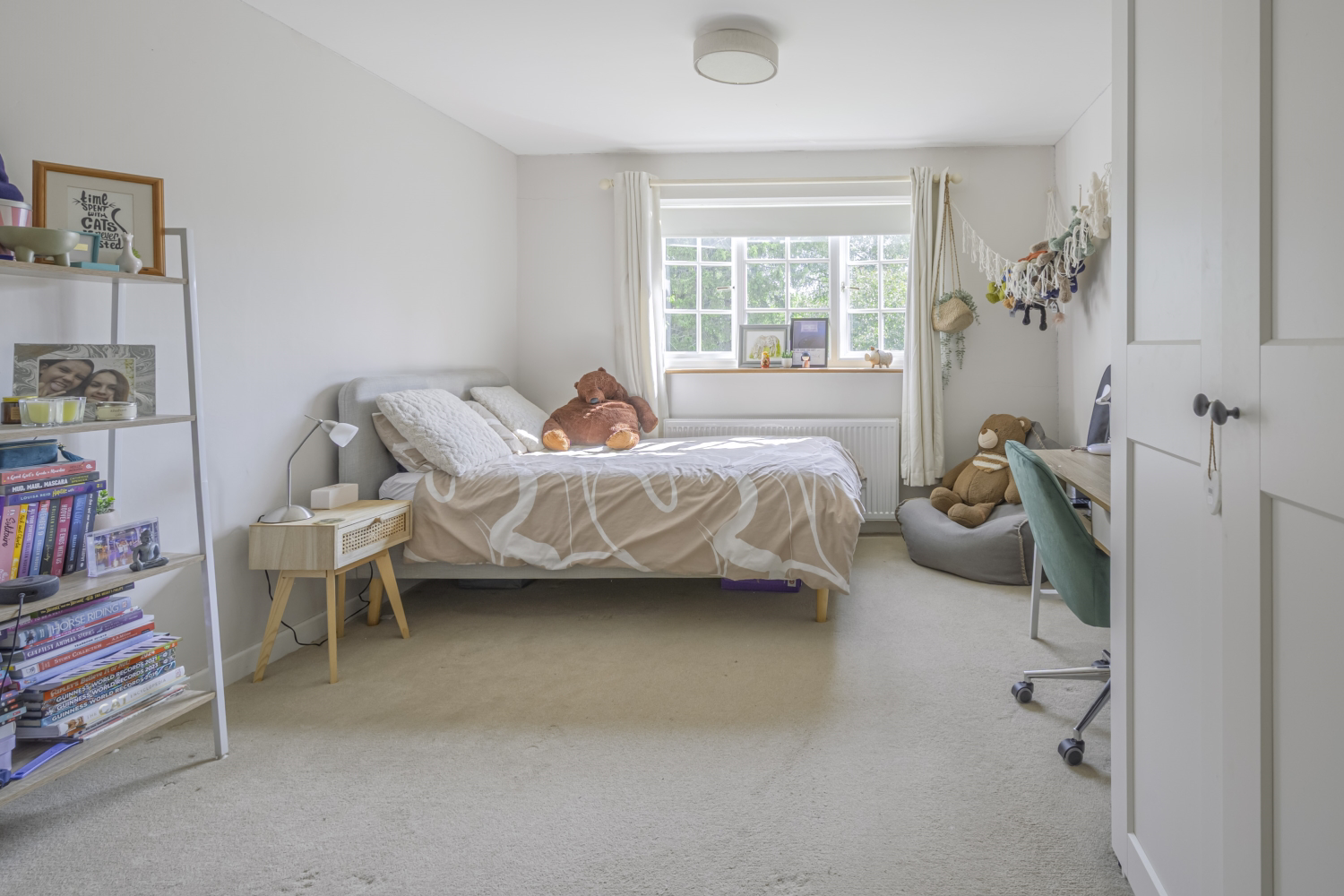 Cirencester Road, South Cerney, photo 17