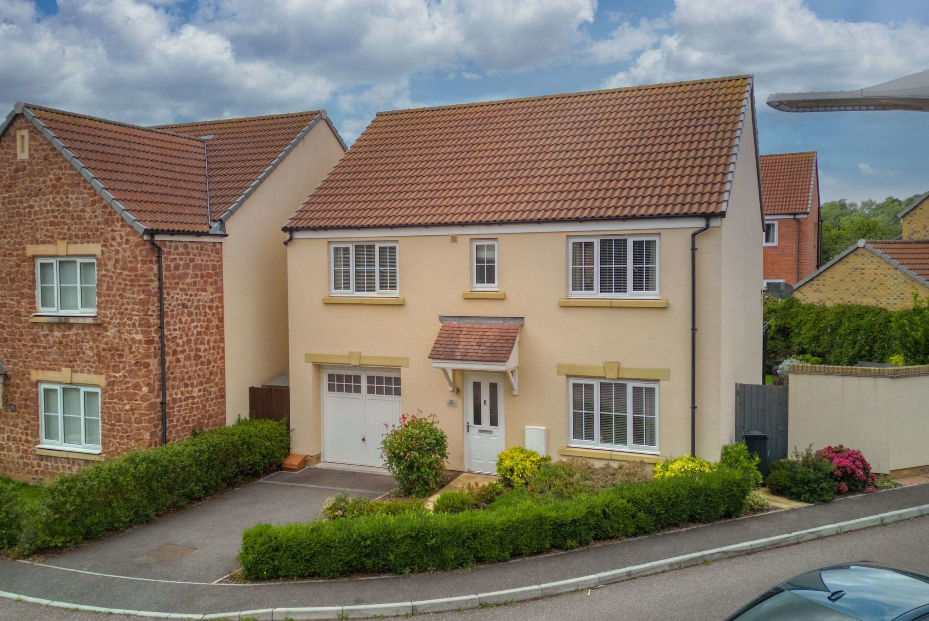 Halletts Road, Monkton Heathfield, Taunton TA2 8FJ