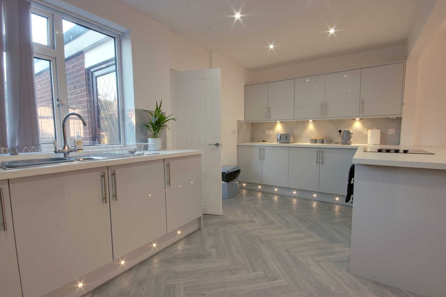 34 Kings Square, Beverley, photo 4