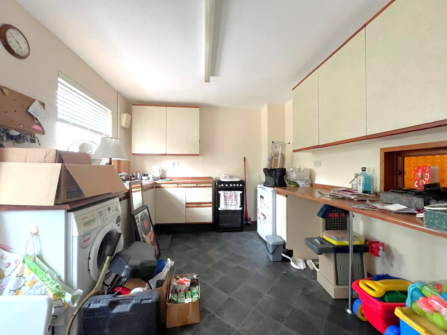 02Kitchen