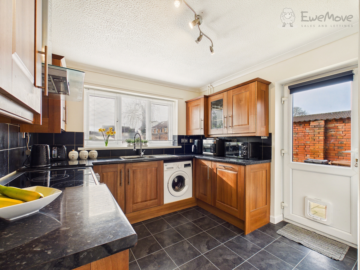 Chestnut Drive Willand, Willand, Cullompton, Devon, EX15, photo 5
