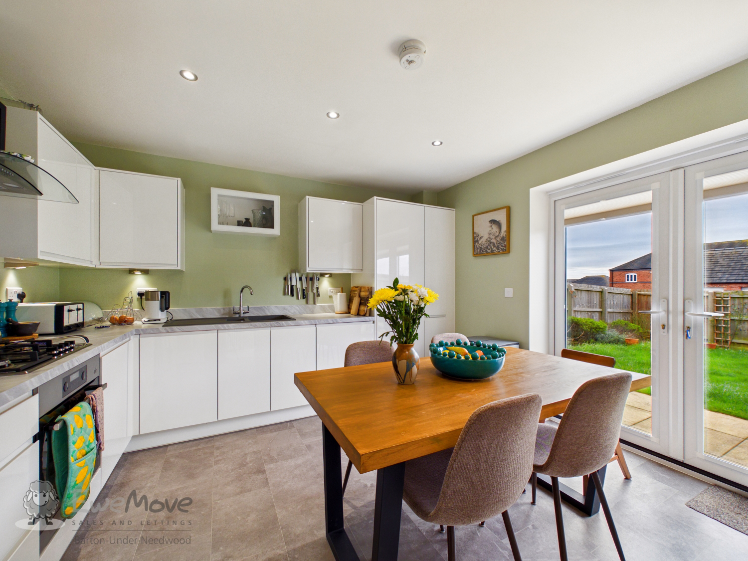 BLUEBELL WAY, TUTBURY, BURTON-ON-TRENT, STAFFORDSHIRE, DE13, photo 2