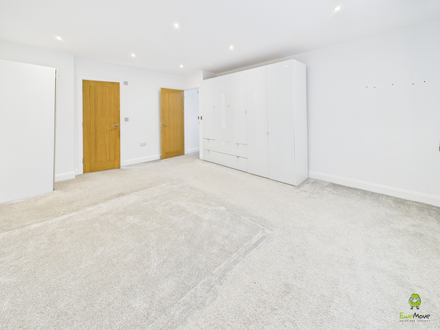 Long Lane, Bexleyheath, Kent, DA7, photo 11