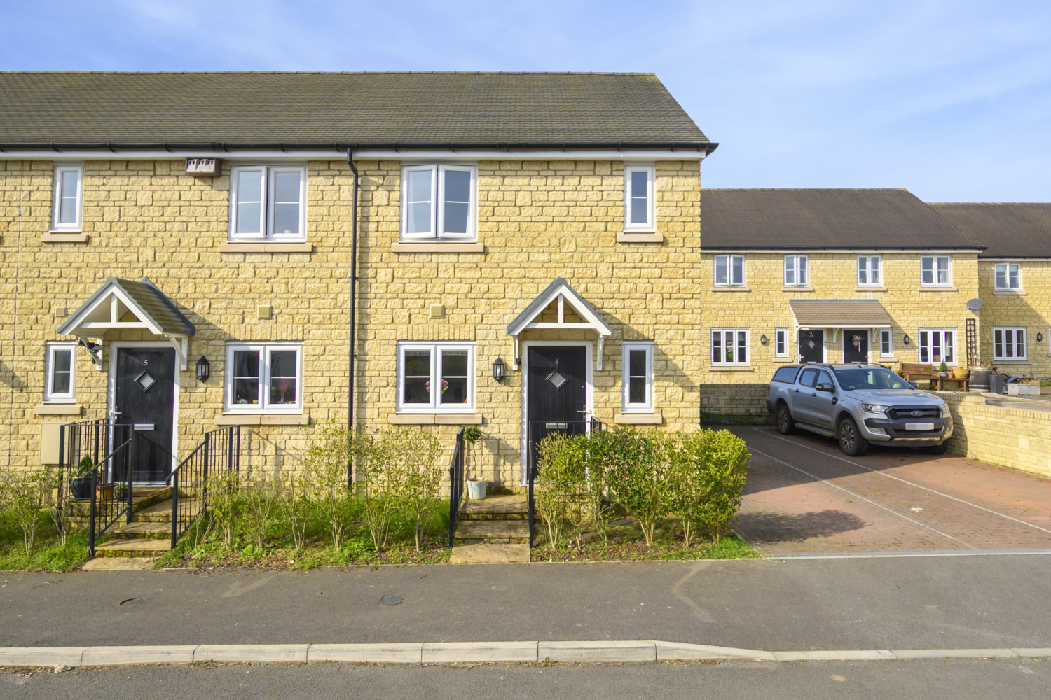 Bendy Bow, Oaksey, Malmesbury, Wiltshire, SN16