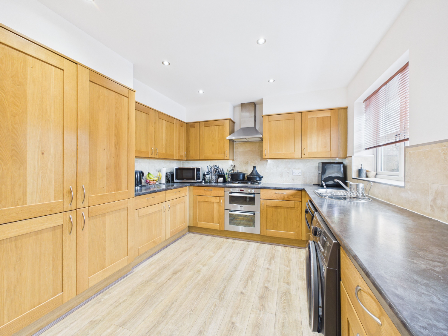 St. Martins Court Robin Hood, Wakefield, West Yorkshire, WF3, photo 2