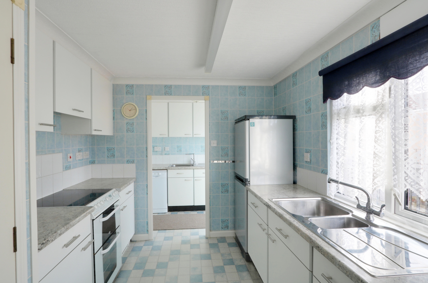 R434 Kings Park, Creek Road, Canvey Island, photo 4