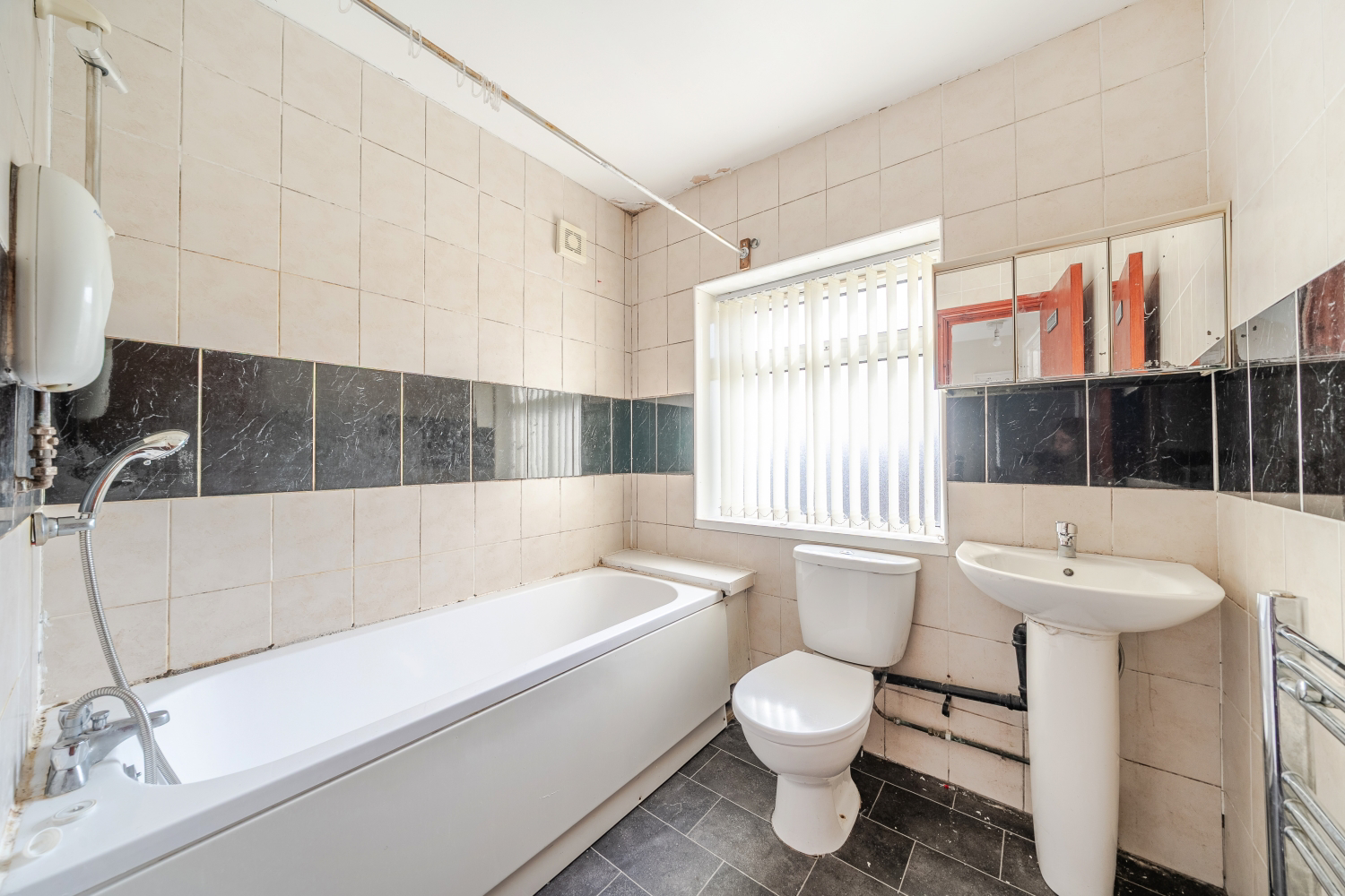 STAINBURN CRESCENT, LEEDS, WEST YORKSHIRE, LS17, photo 11