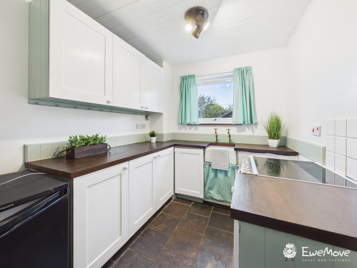 Danehurst Place, Andover, Hampshire, SP10, photo 2