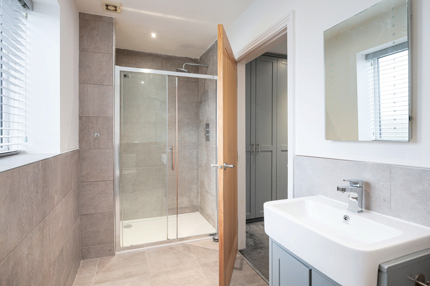 Bedroom 2 Ensuite
