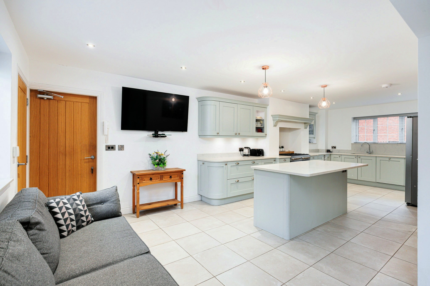 Kitchen Dining Living Space