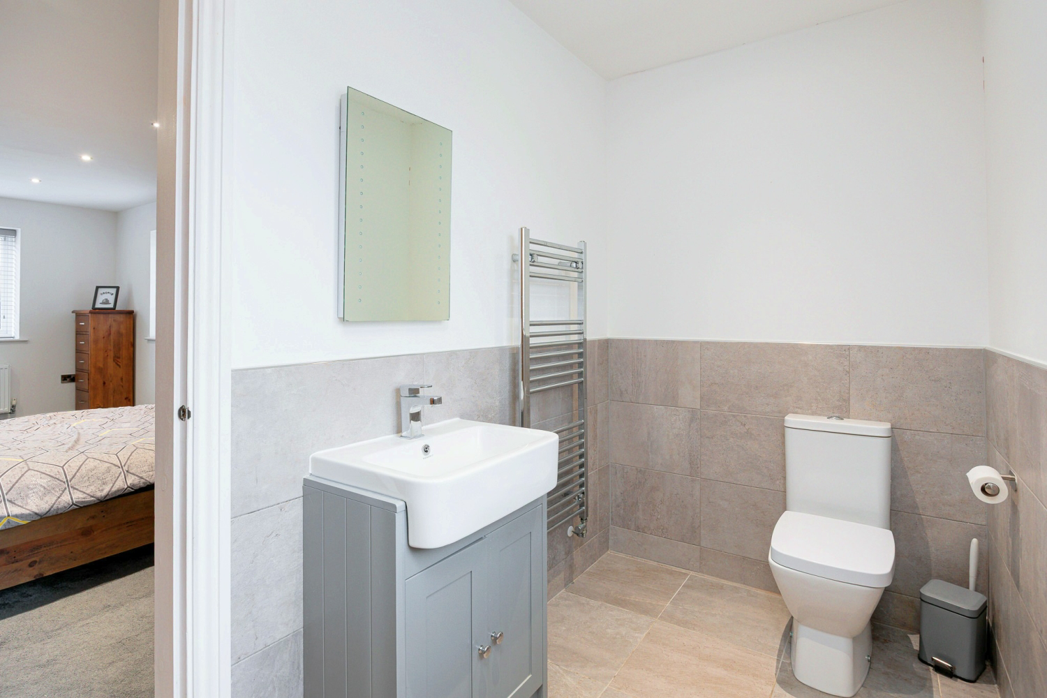 Bedroom 2 Ensuite