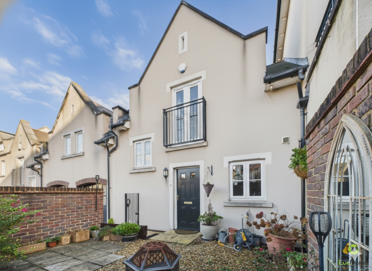 College Place, Greenhithe, Kent, DA9