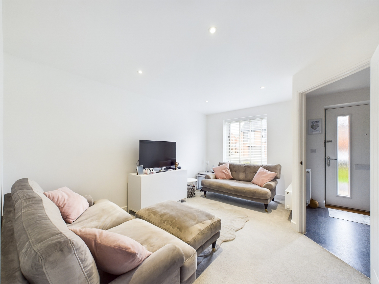 Chieftain Street, Bordon, Hampshire, GU35, photo 2