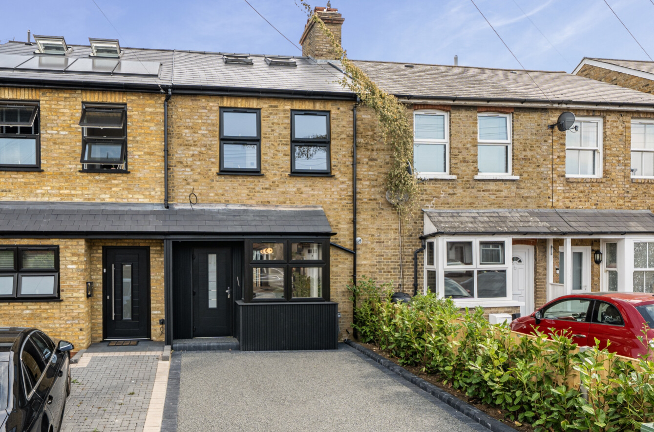 Gander Green Lane, Cheam, Sutton, Surrey, SM3, photo 2