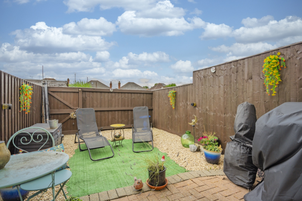 Archer Close, Swindon, SN2, photo 5