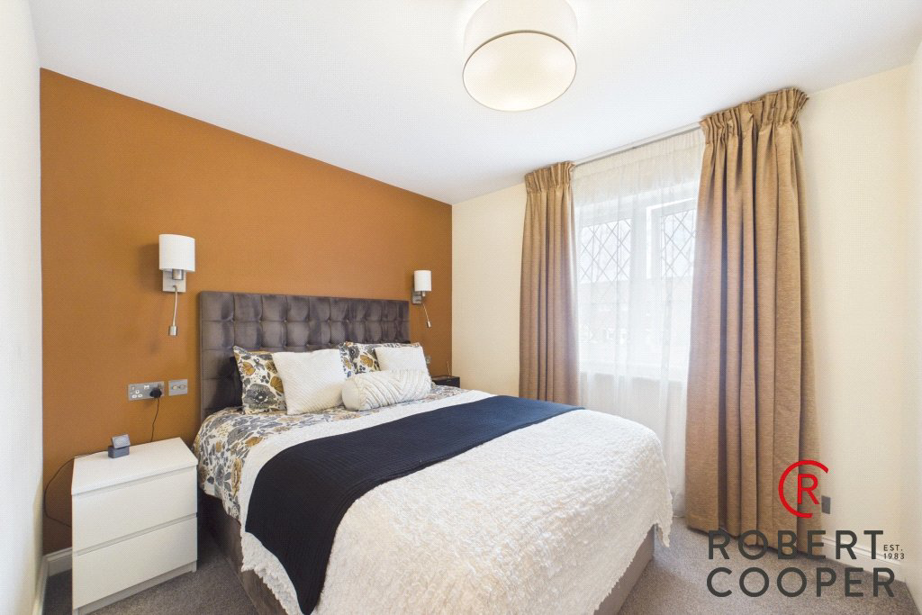 Wheatsheaf Close, Northolt, UB5, photo 4